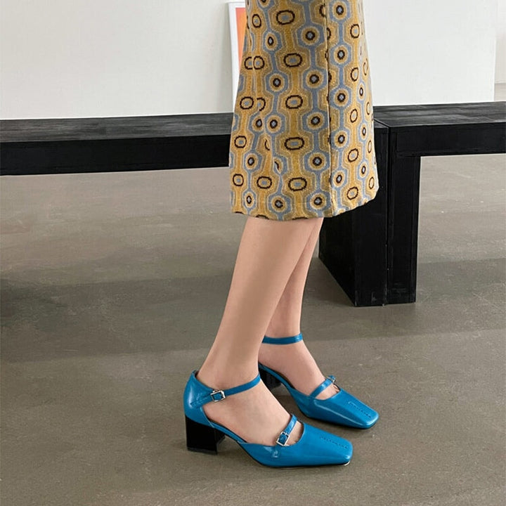  Sandals 