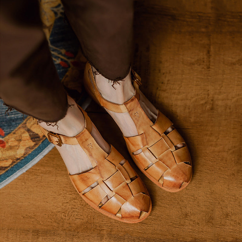  Sandals 