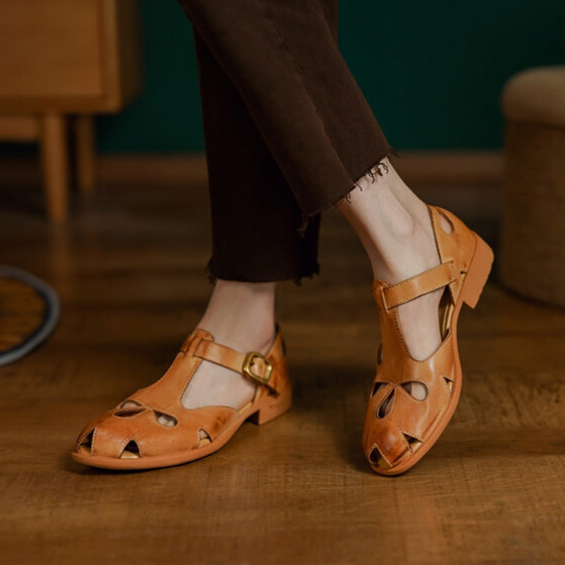  Sandals 