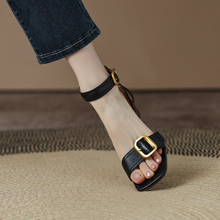  Sandals 