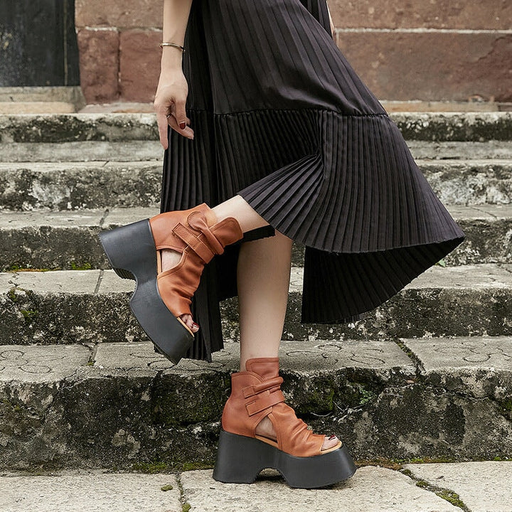  Sandals 