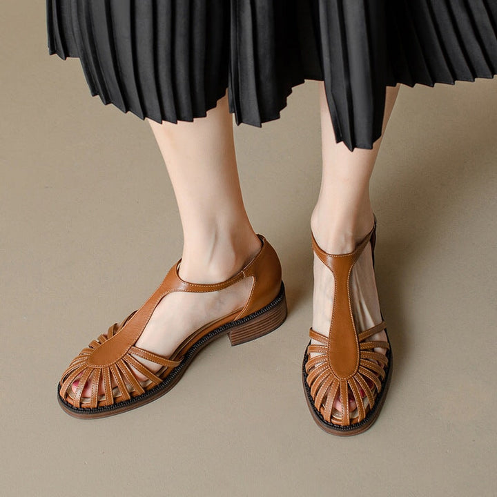 Sandals 