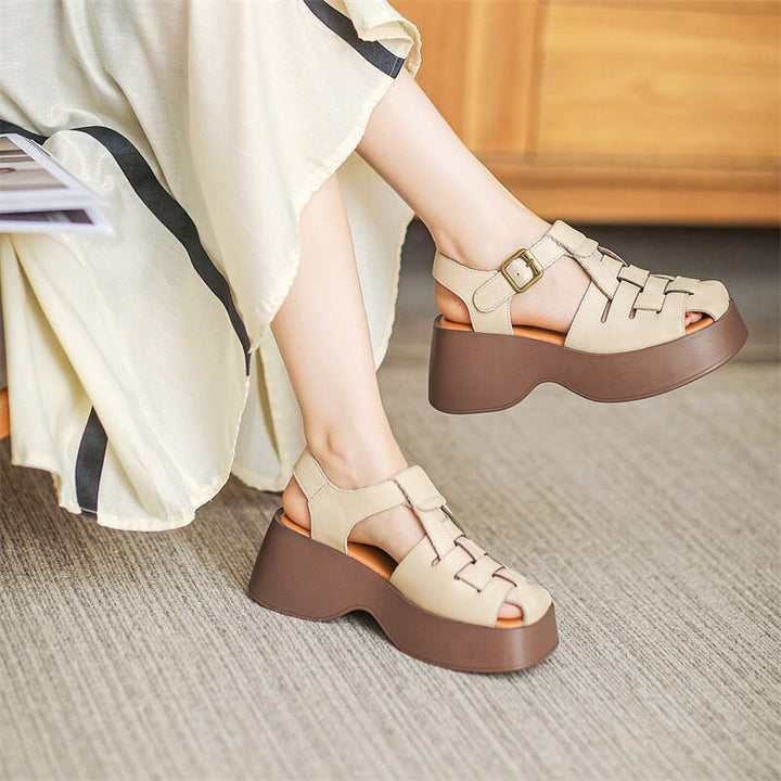  Sandals 