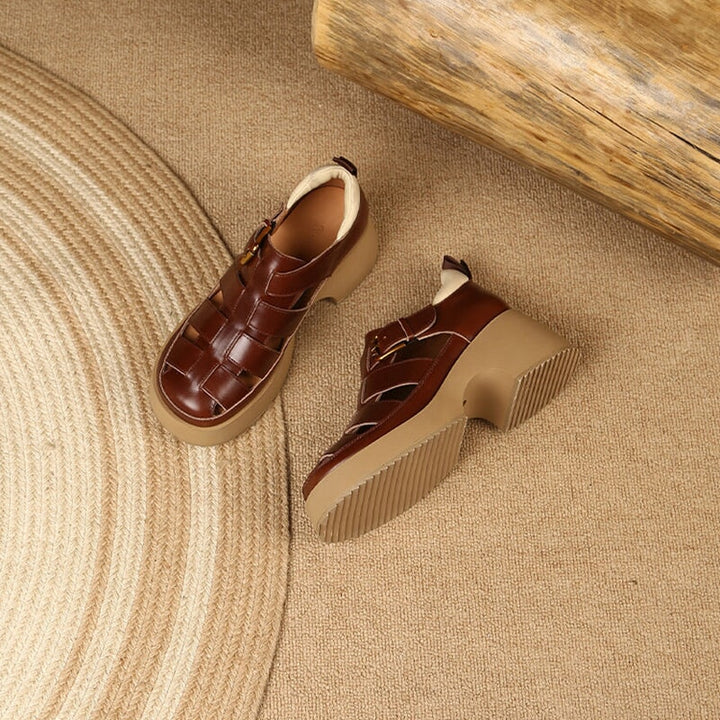  Sandals 