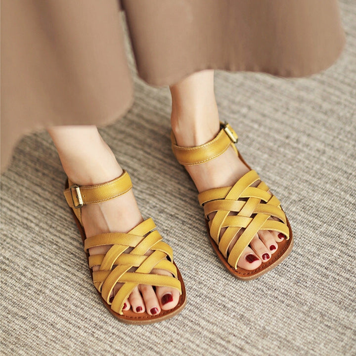  Sandals 