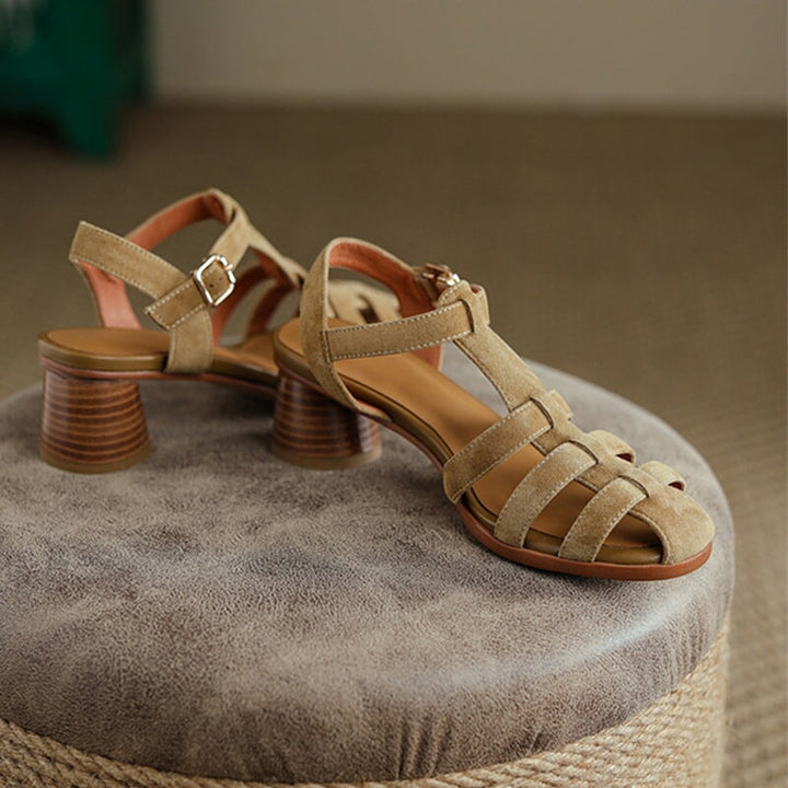  Sandals 