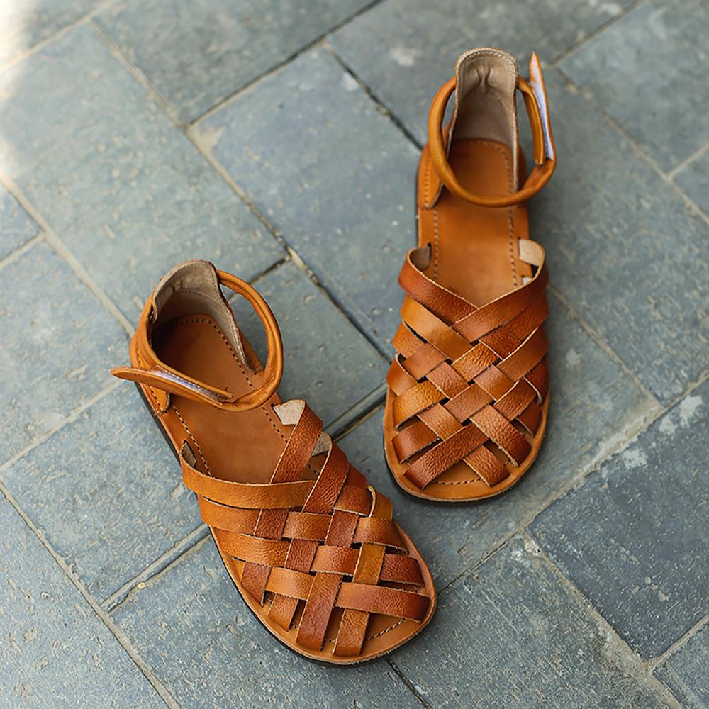  Sandals 
