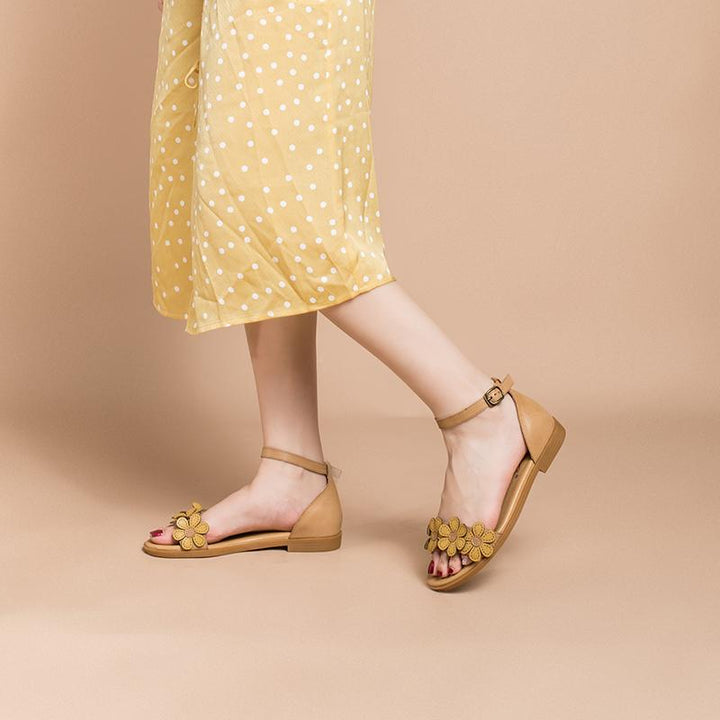  Sandals 